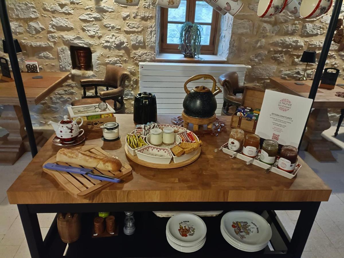 Bed and Breakfast La Voutee 5 Epis Avec Bain Finlandais Prive Au Manoir Du Charme Gorges Du Tarn Quezac  Exterior foto